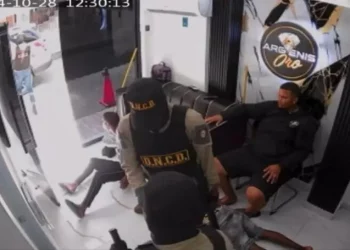 Varios detenidos por asalto a joyería SDE