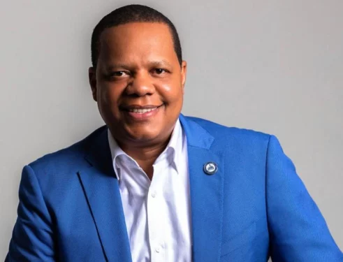 Eddy Alcántara: «En RD se debió someter la reforma fiscal desde gobiernos anteriores»