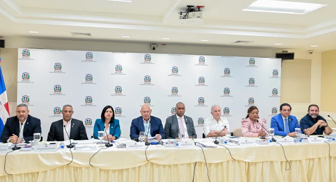 Comisión concluye entrevistas a 102 aspirantes a miembros para JCE