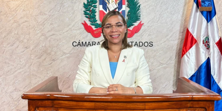 Proyecto incentiva productividad médicos hospitales