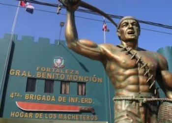 Militares Cuarta  Brigada (E.R.D.) arrestan a 509 haitianos indocumentados, en Mao