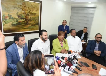 Diputados entrevistan primer grupo de 26 aspirantes a la Cámara de Cuentas