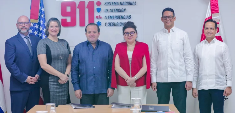 Firman Carta de Implementación para expansión del Sistema Nacional de Videovigilancia del 9-1-1