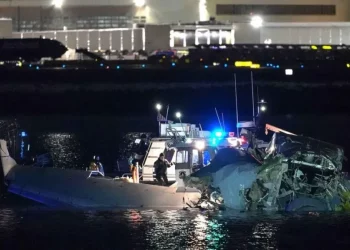 Han recuperado al menos 19 cuerpos tras choque aéreo en Washington