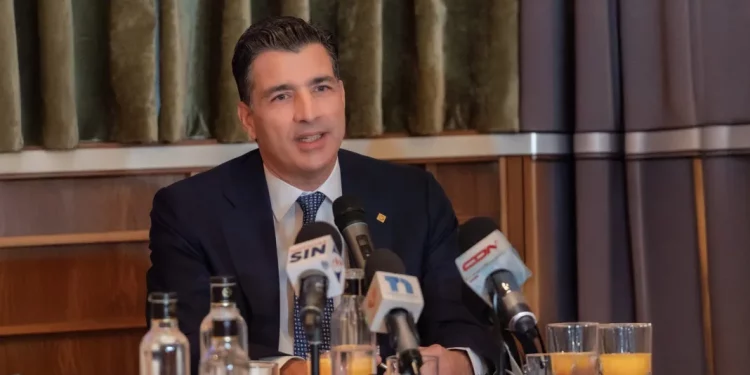 Presidente ejecutivo del Banco Popular resalta medidas monetarias para estimular la economía