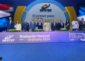 Infotep entrega títulos a más de tres mil 500 técnicos en graduación ordinaria 2025