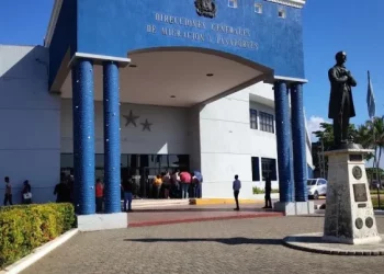 Migración ampliará su horario de atención desde febrero hasta mayo