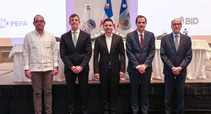 Gobierno presenta avances RD en gestión de finanzas públicas frente al cambio climático