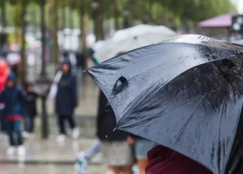 Vaguada y sistema frontal provocaran aguaceros, según Indomet