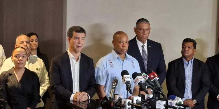Alcalde de NY ofrece ayuda a República Dominicana en investigación por tragedia en Jet Set