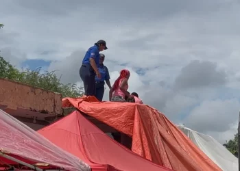 Desmantelan “mercado de pulgas” de haitianos a la entrada Moca-Salcedo