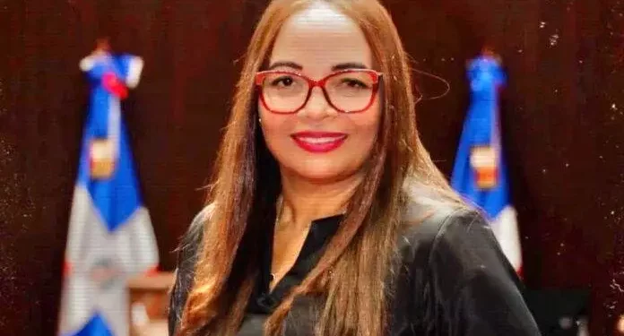 Diputada Stamy Colón somete proyecto de ley que crea el Cuerpo Especializado de Persecución del Delito Migratorio (CEPREDEM)