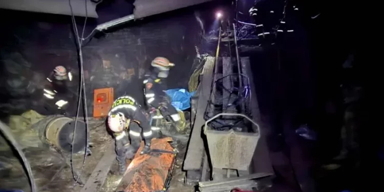 13 mineros son encontrados muertos en mina de oro en Perú