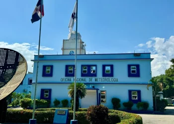 Vaguada y onda tropical provocarán aguaceros y tronadas en gran parte del país, según Indomet