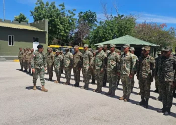 Comandante del Ejército supervisa tropas desplegadas en la frontera con Haití