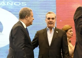 Hoy se reúnen Abinader y Leonel para tratar la crisis haitiana