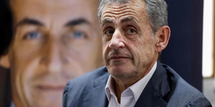 Condenan a 5 años de prisión a Nicolás Sarkozy en el caso de financiación electoral con dinero de Gadafi