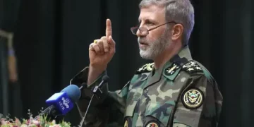 El Ejército iraní asegura que enfrentará "cualquier complot" de EEUU para incitar la inestabilidad