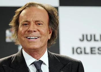 Julio Iglesias: "Niego haber abusado, coaccionado o faltado el respeto a ninguna mujer"