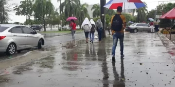 Continúan las lluvias asociadas a una vaguada y arrastre del viento