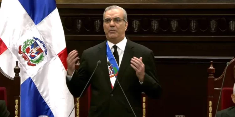 Abinader asegura que el deporte vive una “verdadera revolución” en RD durante rendición de cuentas