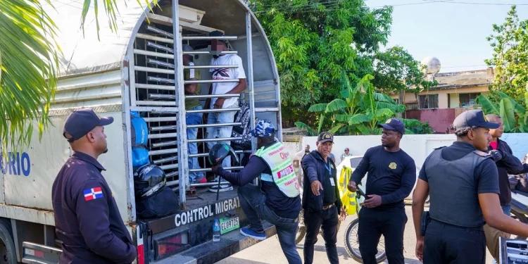 Gobierno defiende política migratoria y reafirma a la CIDH su derecho a regular el ingreso de extranjeros