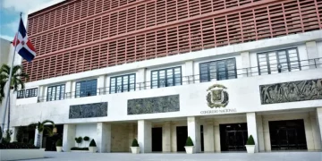 Senado de la RD establece vestimenta estrictamente negra para la Rendición de Cuentas presidencial