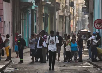 Cuba cree que sería "ingenuo" no "prepararse" para una intervención militar de EEUU