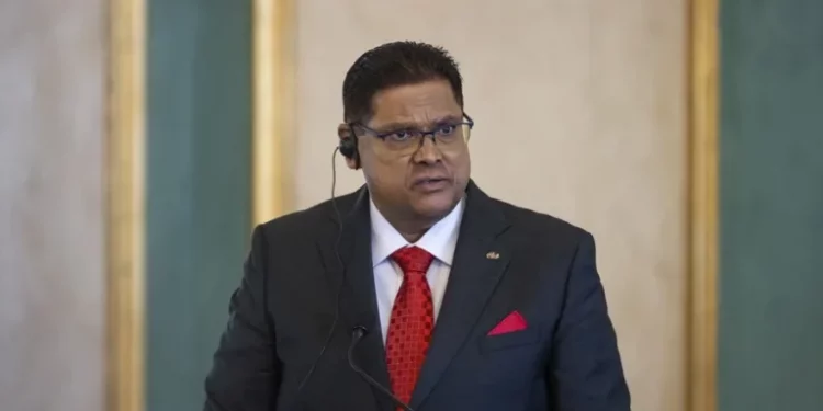 Muere súbitamente el expresidente de Surinam Chandrikapersad Santokhi a los 67 años