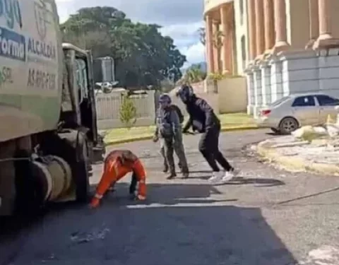 Empresa a la que pertenecía chofer del camión ultimado en Santiago condena acción de motoconchistas