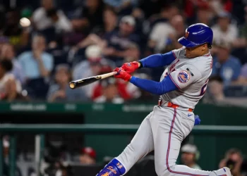 Soto jonronea, Benge responde en el momento clave y los Mets vencen a los Rojos