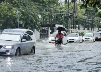 Indomet prevé aguaceros aislados en el interior y temperaturas calurosas este sábado