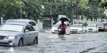 Indomet prevé aguaceros aislados en el interior y temperaturas calurosas este sábado