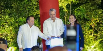 Presidente Abinader y alcaldesa Carolina Mejía inauguran el “Paseo 30 de Mayo”