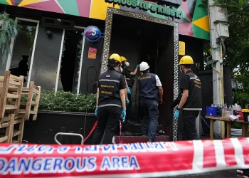 Fuego en Bangkok causó 27 muertes