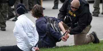ICE arrestó a 10,000 migrantes en cinco días al final de junio