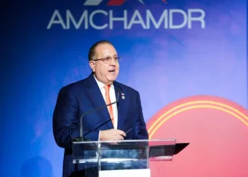Magín Díaz asegura economía crece al doble del año pasado