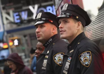 Más uniformados en las calles de Nueva York por el 4 de Julio