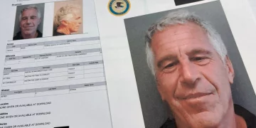 Investigación sobre Epstein revela informes de conducta sexual inapropiada en escuela de Michigan