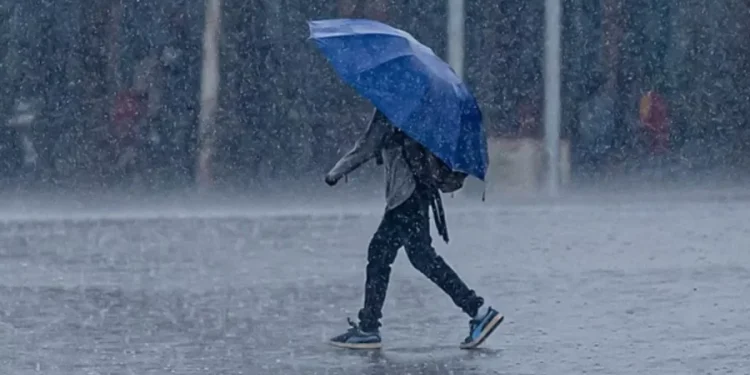 Indomet prevé aguaceros y tormentas eléctricas este lunes por vaguada