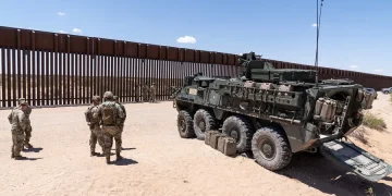 Un bufete ligado al Gobierno Trump recibe un contrato millonario para defender a menores migrantes
