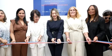 Nueva oficina del Ministerio de la Mujer fortalece los servicios en Santiago