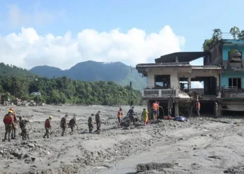 Nepal reporta casi 1,400 muertos y mantiene en más de 4,000 los desaparecidos tras riada