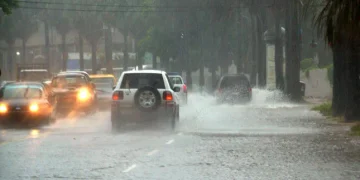 ALGUNOS AGUACEROS POR INCIDENCIA DE VAGUADA…TEMPERATURAS CALUROSAS