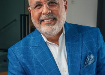 Abinader designa al abogado Pablo Valentín como embajador de la Confederación Suiza