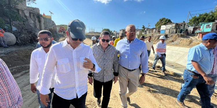 Cafecito Ampliado, una propuesta especial dedicada a los trabajos saneamiento Arroyo de Gurabo