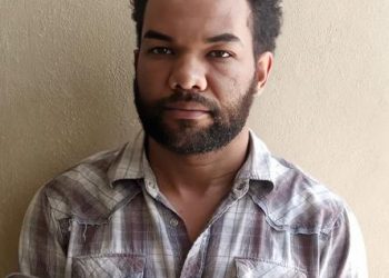 Detienen maestro acusado de masturbarse cuando daba “bola” a dos alumnas de 16 años