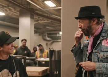 Shakira define como un lujo asistir al concierto de su “hermano espiritual”, Juan Luis Guerra