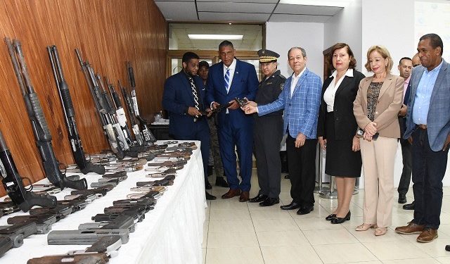 Gobierno ha retirado de las calles 11,291 armas de fuego ilegales