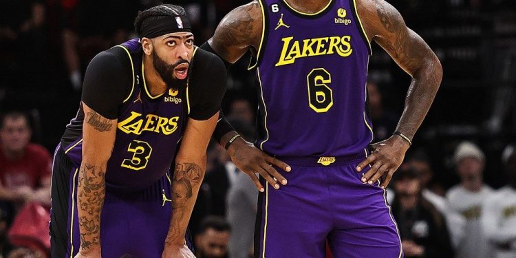 Lakers, Bucks, Bulls y Suns dan espectáculo, los Mavs se deprimen